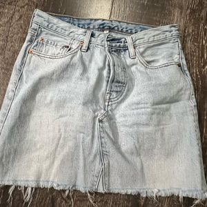 Levi’s skirt